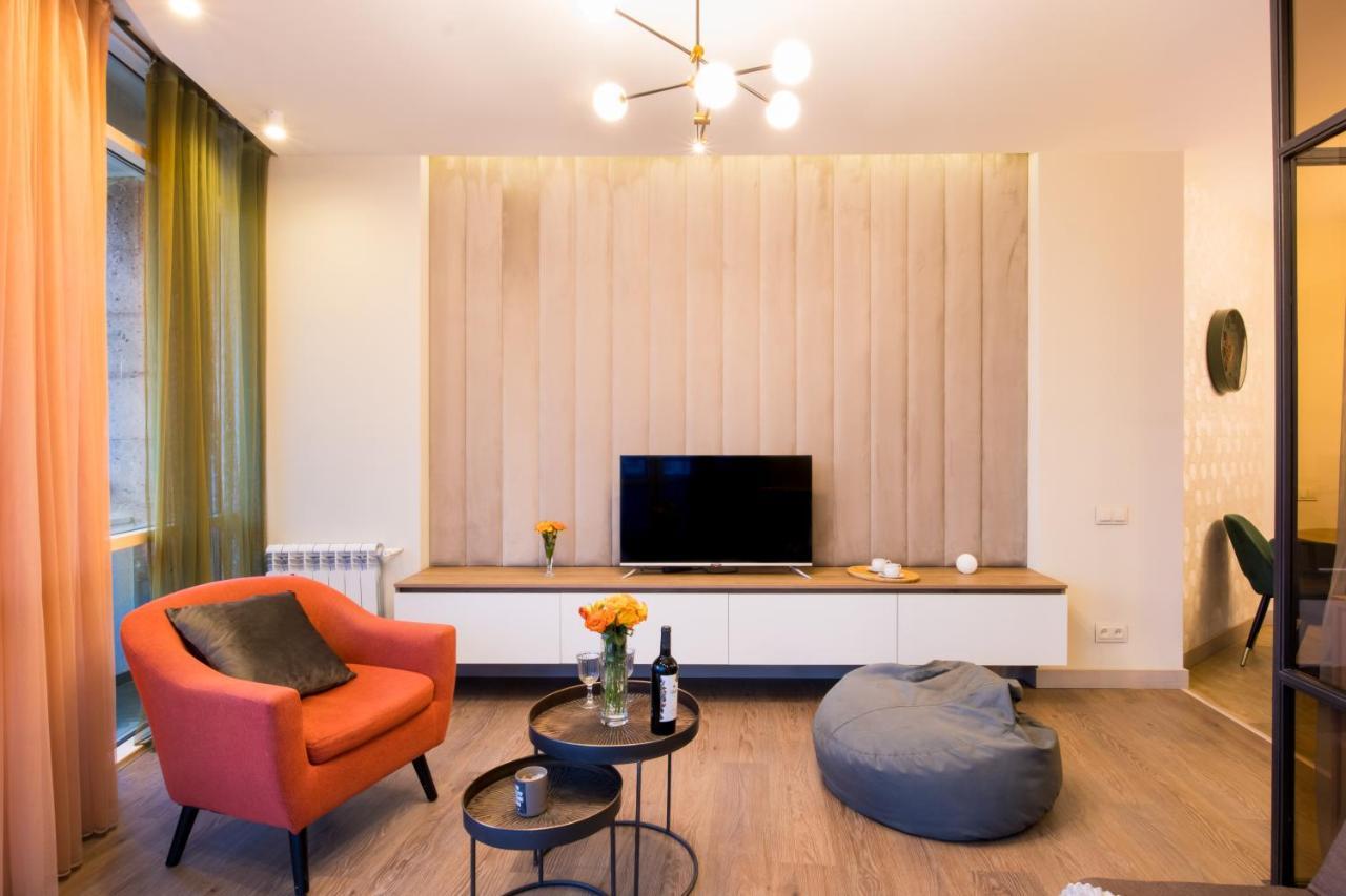 Hotelise L Bird Eye Apartment Jerevan Exteriör bild